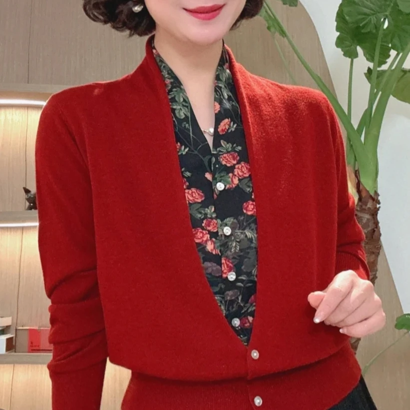 春秋款外搭假两件女装衬衫2025新款宽松显瘦时尚印花中老年妈妈装