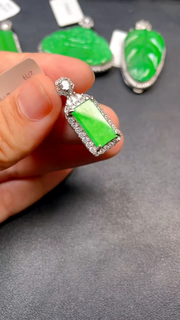 吊坠(不含链)银S925镶嵌翡翠吊坠