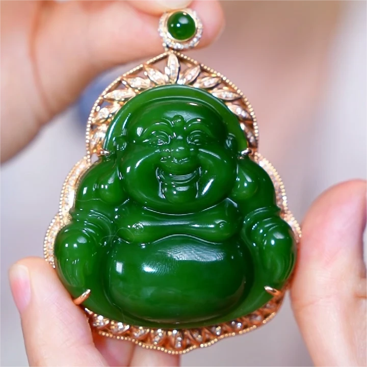 【芒心珠宝】天然和田玉18K镶嵌全包碧玉50mm佛公吊坠