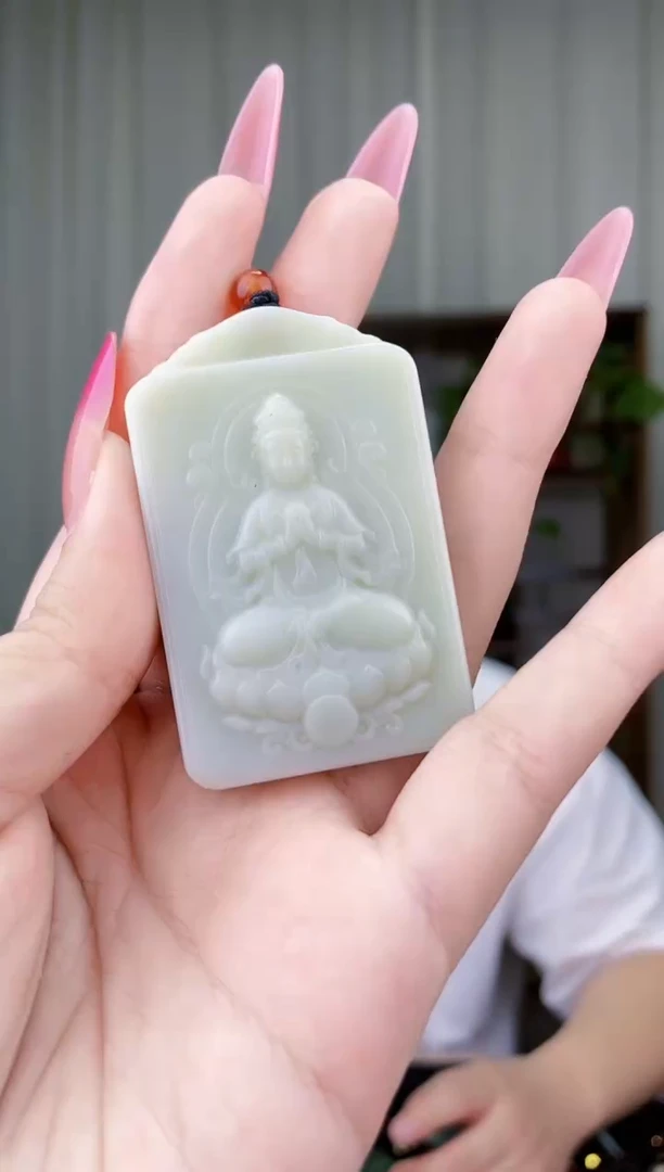 和田玉未镶嵌挂件拍一发一，多样性发货！