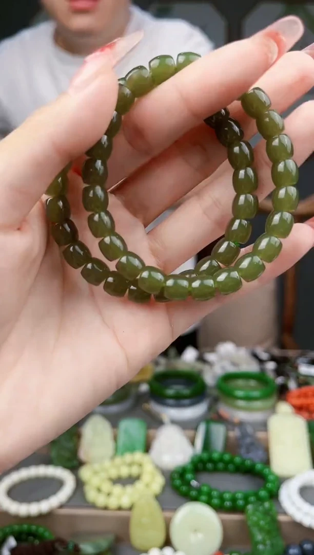 和田玉未镶嵌颈饰多样性发货   拍一单发一个8