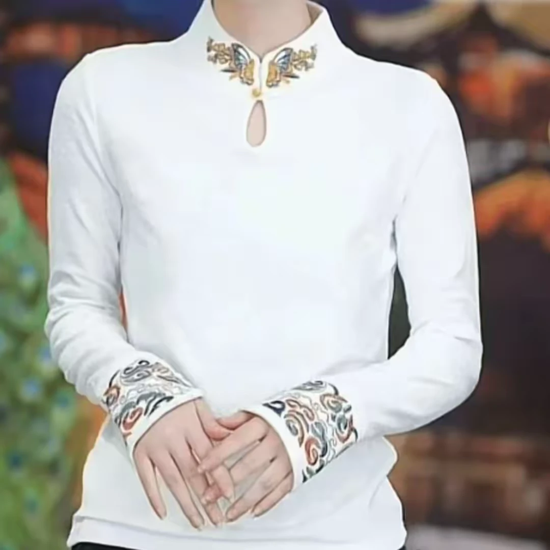 冬季新款打底衫女洋气百搭时尚显瘦新中式刺绣