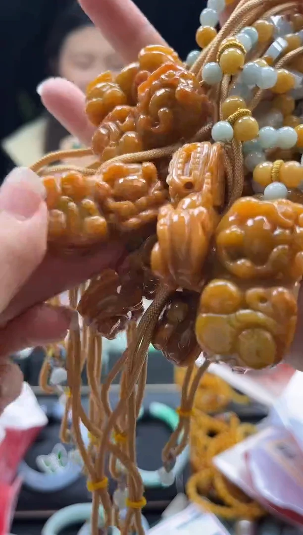 翡翠未镶嵌颈饰0818120178多样性发一