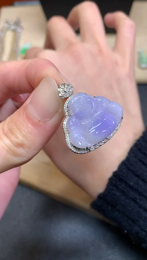 【闪购商品】翡翠颈饰18K金镶嵌佛公【无服务费】