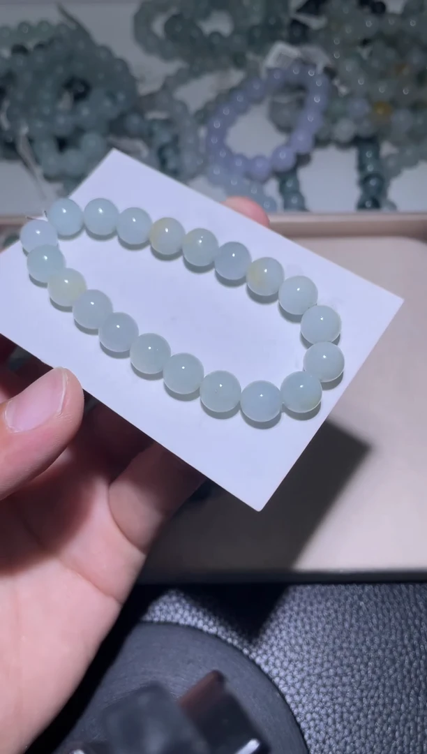 未镶嵌定制翡翠吉**雄翡翠手串