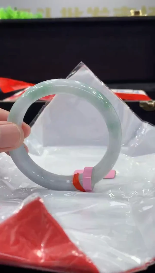 未镶嵌手镯翡翠翡翠手镯