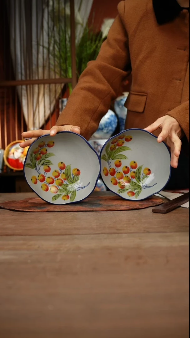 当代高温釉下彩手绘陶瓷餐具