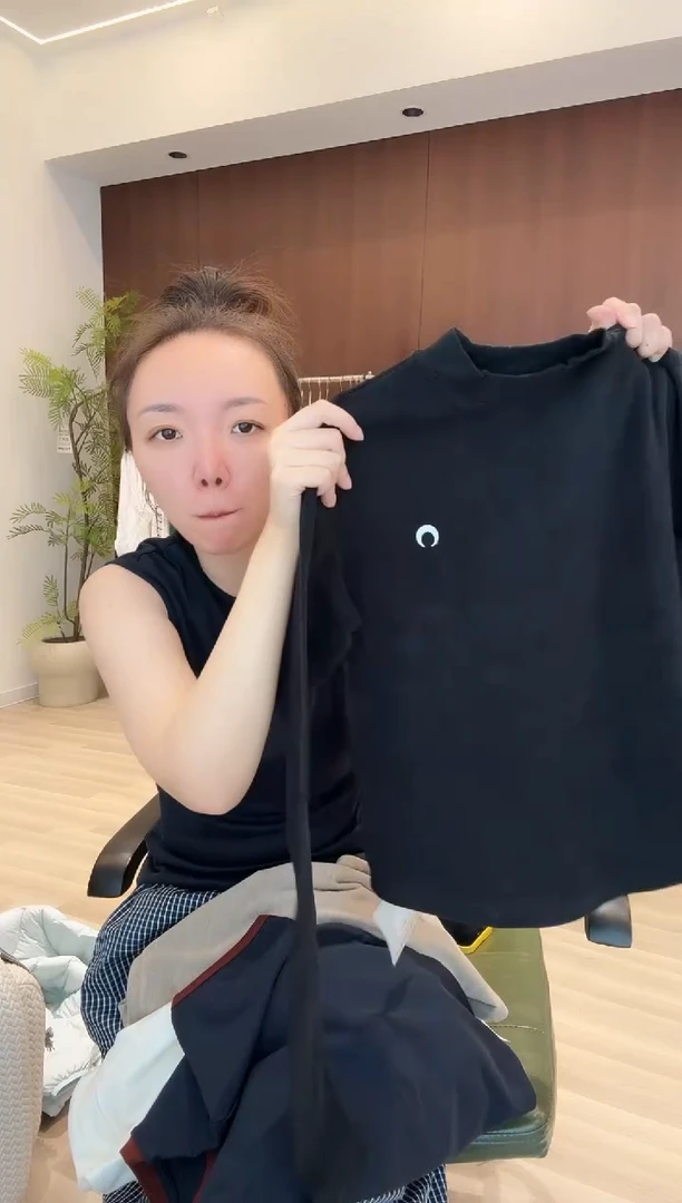 闪购专属百搭长袖黑色