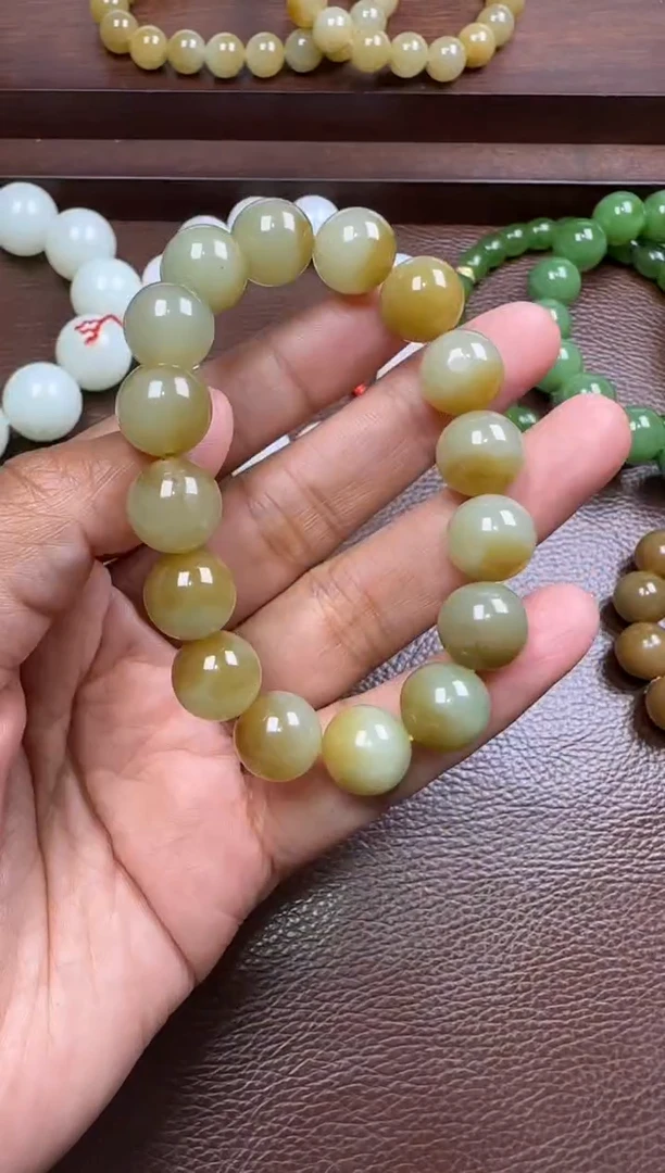 未镶嵌和田玉挂件和田玉手串