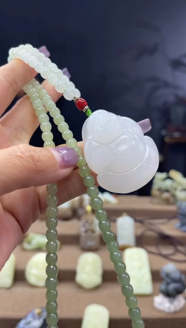 颈饰未镶嵌和田玉1