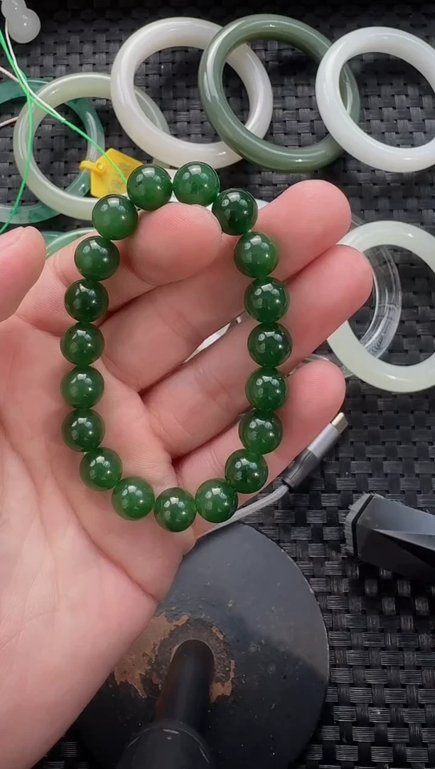 颈饰未镶嵌和田玉10mm碧玉手串