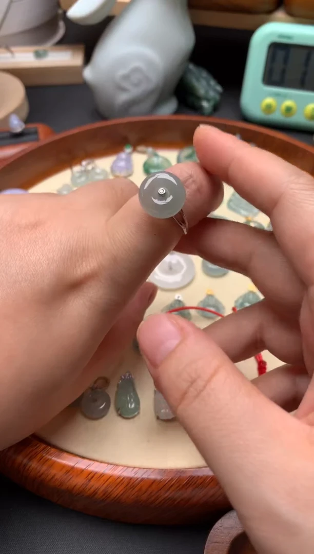 翡翠戒指银S925镶嵌翡翠镶嵌平安扣戒指