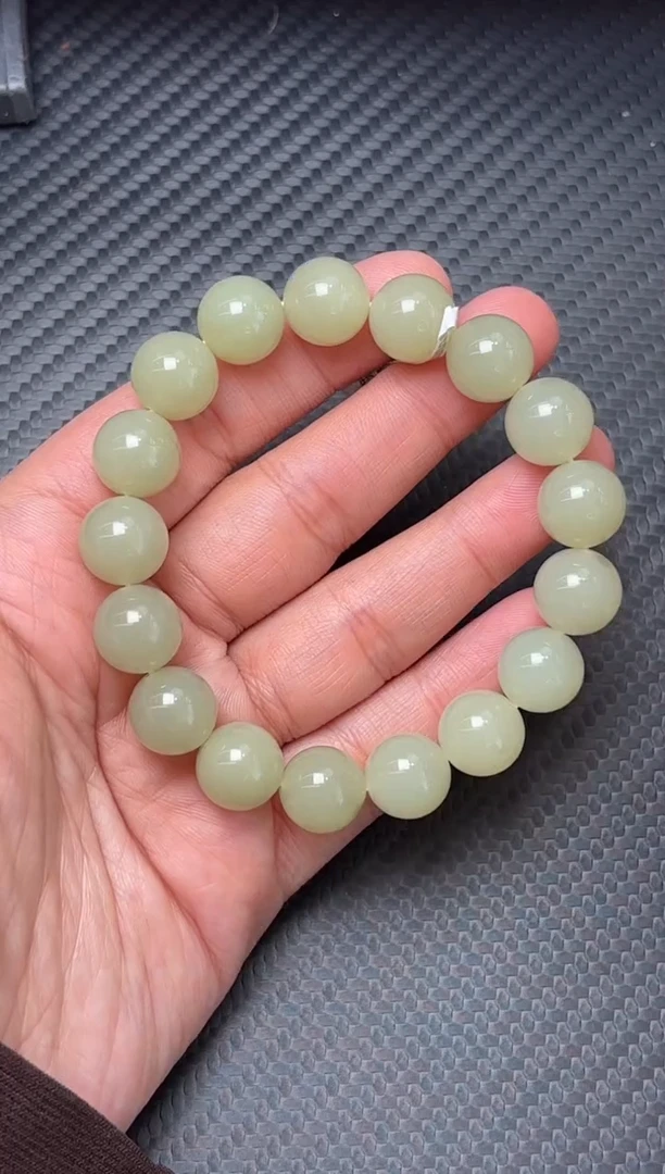 未镶嵌手串和田玉若羌微色差卡12mS