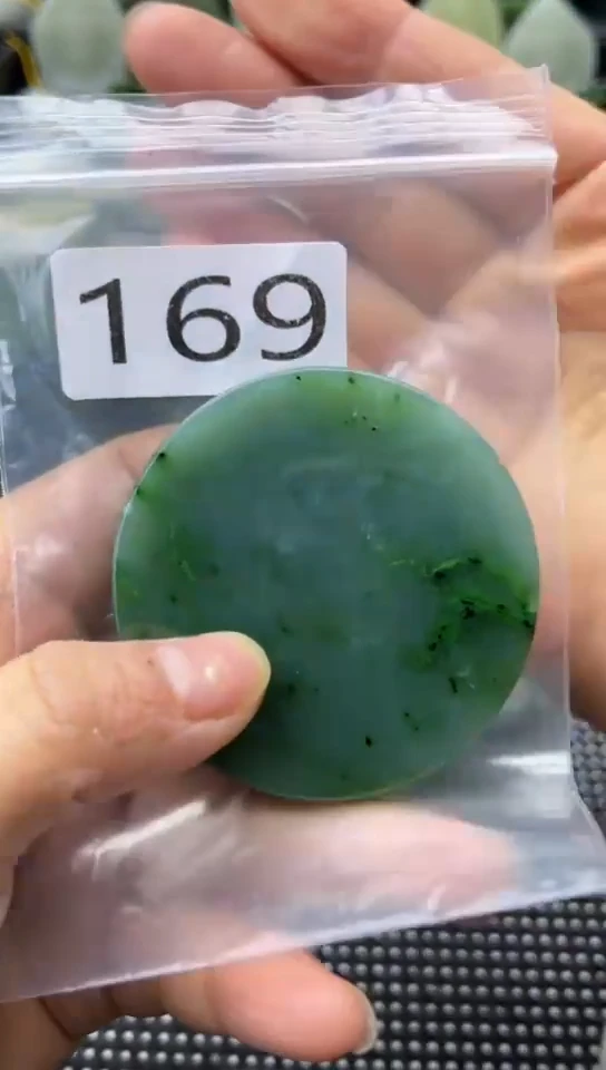 未镶嵌和田玉珠宝半成品镯芯