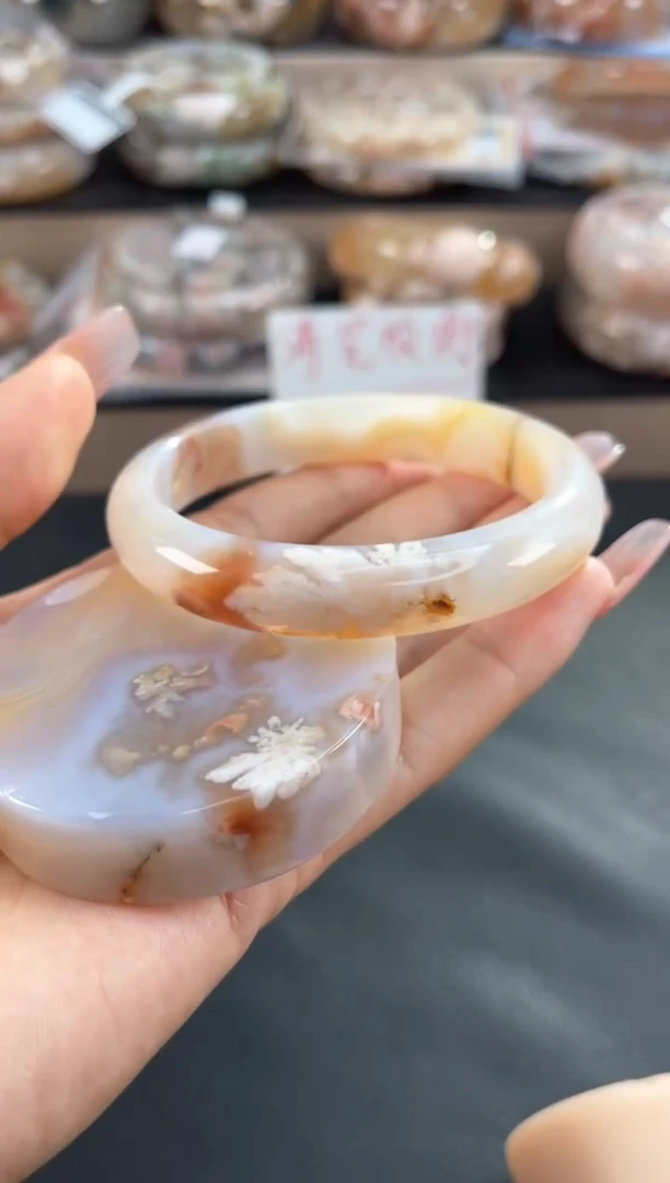 未镶嵌手镯石英质玉60（赠品镯心 不保证完美）