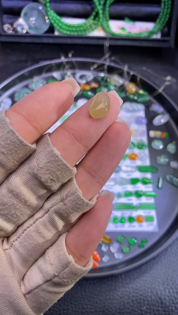 未镶嵌挂件翡翠瓜