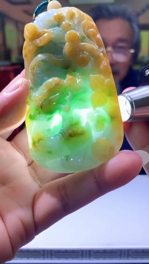 【闪购商品】定制翡翠未镶嵌1091hn-毛货挂件