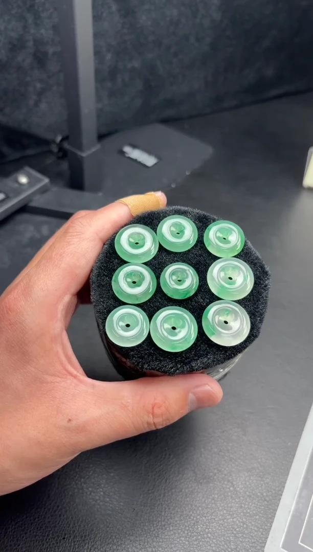 石英质玉（非洲翠）（小军精选）小平安扣未镶嵌（多样性发1）