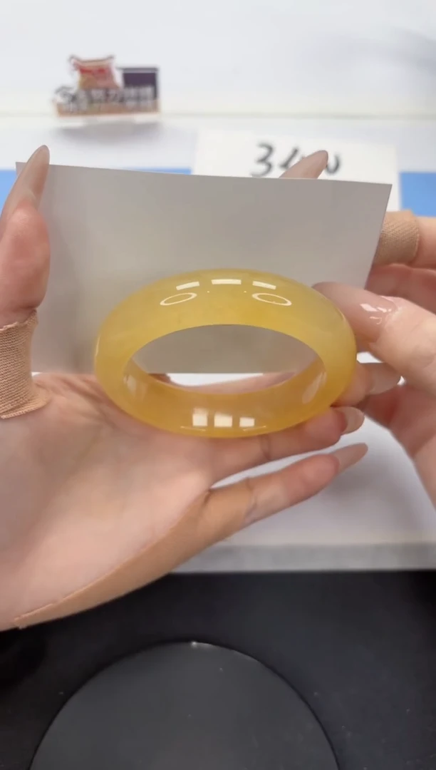 【闪购商品】石英质玉手镯未镶嵌A154-55.3