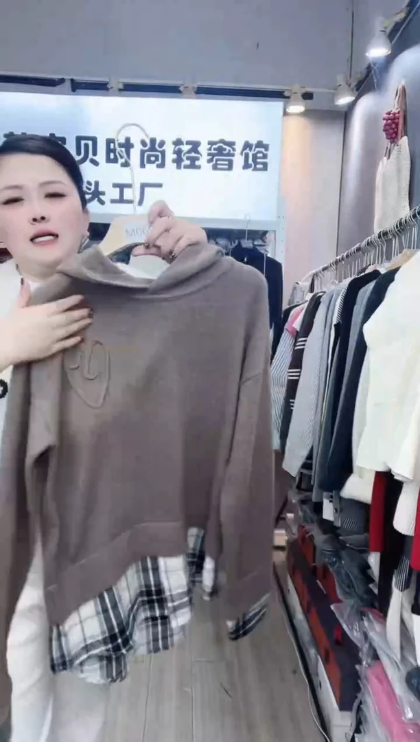 咖色帽衫999999999999999