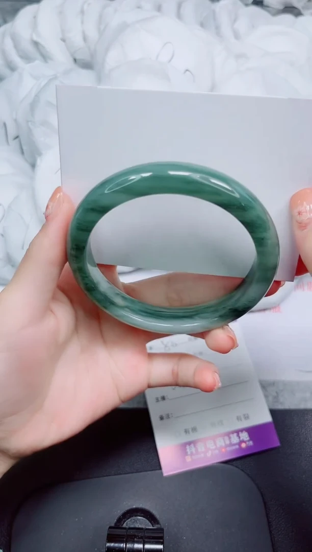 石英质玉手镯未镶嵌50-64