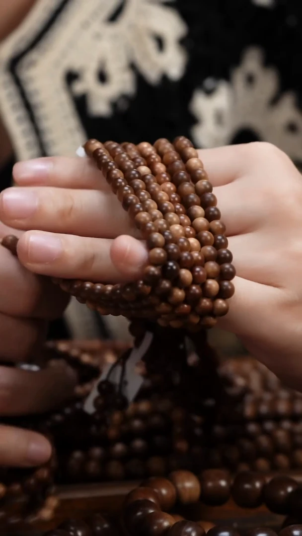 檀香木手串/手链老山檀香0.6圆珠多圈108颗钢印料多样式发其一