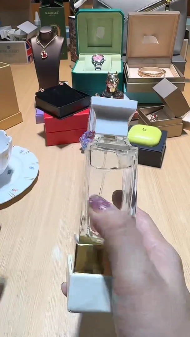 【闪购商品】瓷片锅碗瓢盆一件不剩