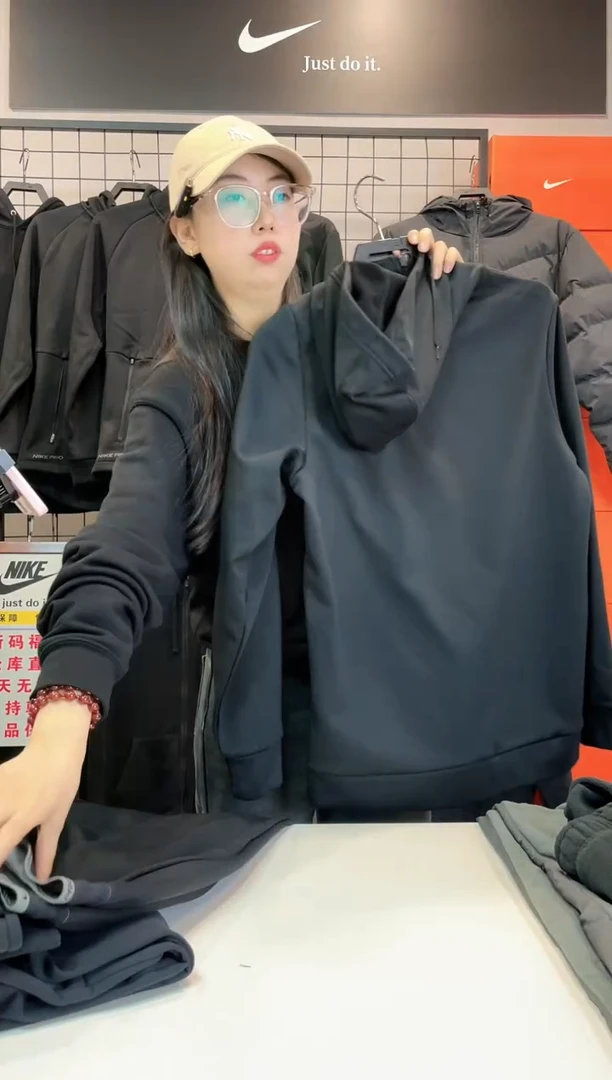 潮6232 加绒外套 L码 130-150斤  不退换