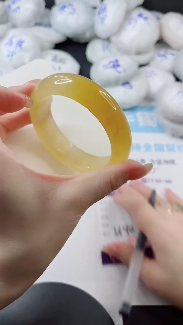 未镶嵌手镯石英质玉多样性发货V190