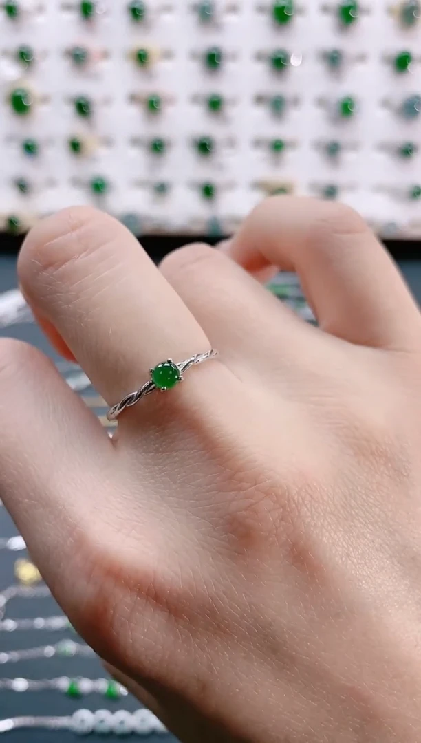 【闪购商品】翡翠戒指银S925镶嵌天然翡翠