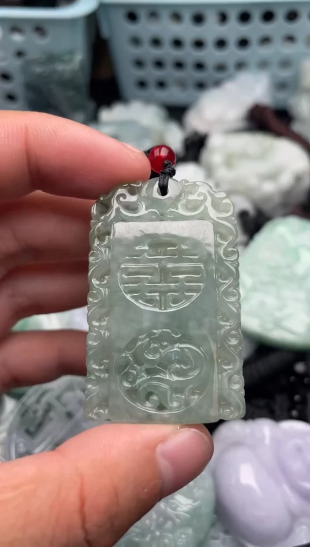 翡翠未镶嵌吊坠(不含链)1