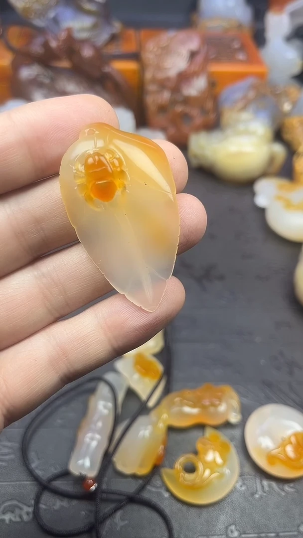 【闪购商品】玛瑙/玉髓吊坠未镶嵌1