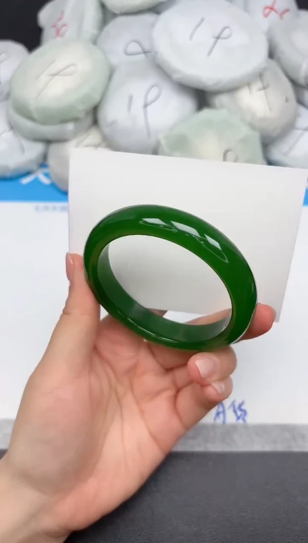 未镶嵌手镯石英质玉137-58.9