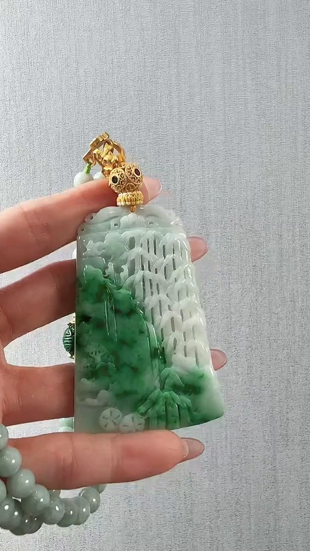 颈饰未镶嵌翡翠山水