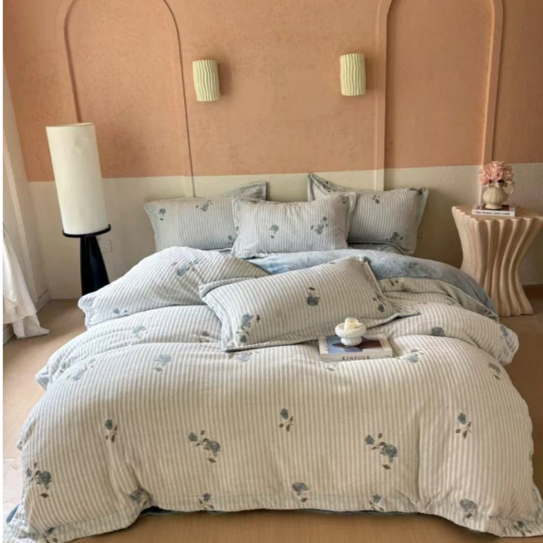 朵爸朵妈 冬季保暖牛奶绒四件套被套200x230床单250x250枕套48x74