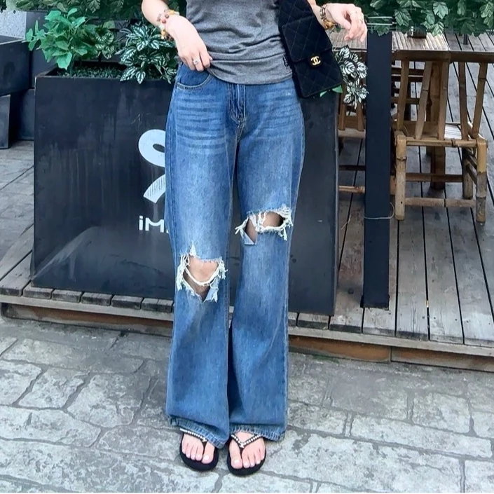 982破洞微喇牛仔裤蓝