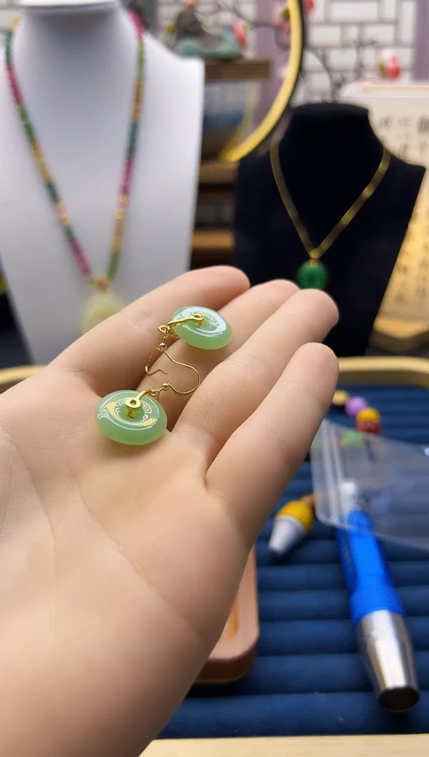 【闪购商品】和田玉耳饰14K金镶嵌E205