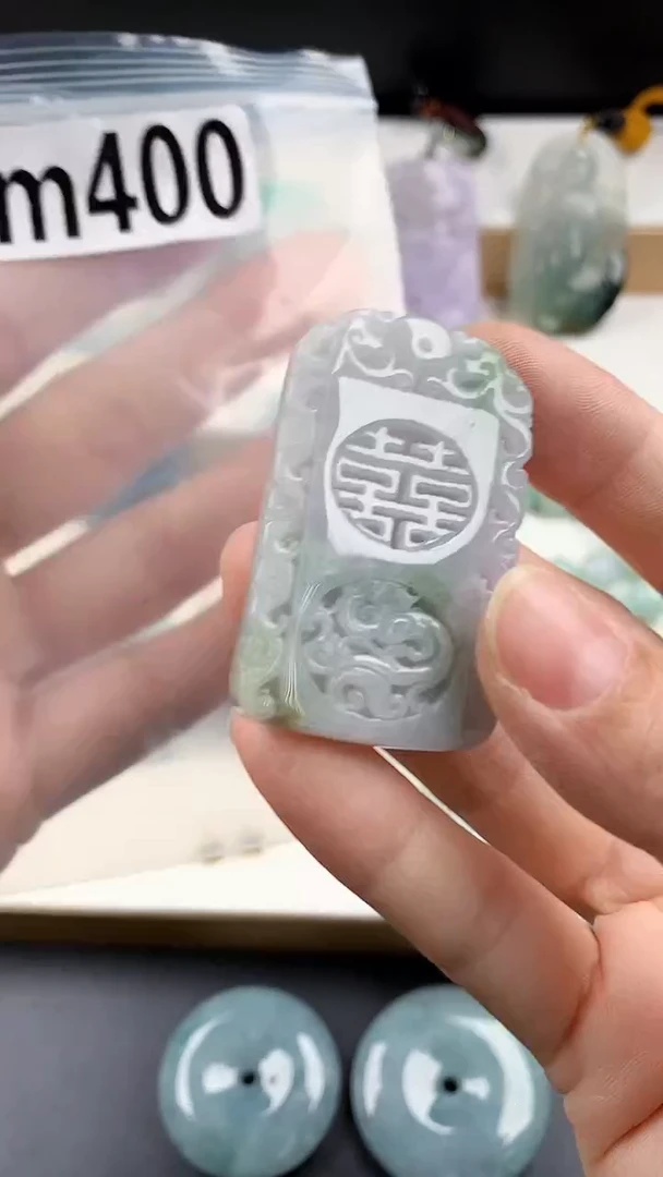 颈饰未镶嵌翡翠天然翡翠吊坠挂件