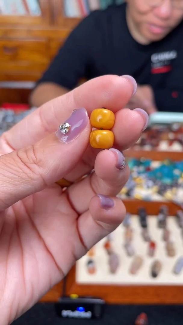 未镶嵌颈饰蜜蜡95老型对珠