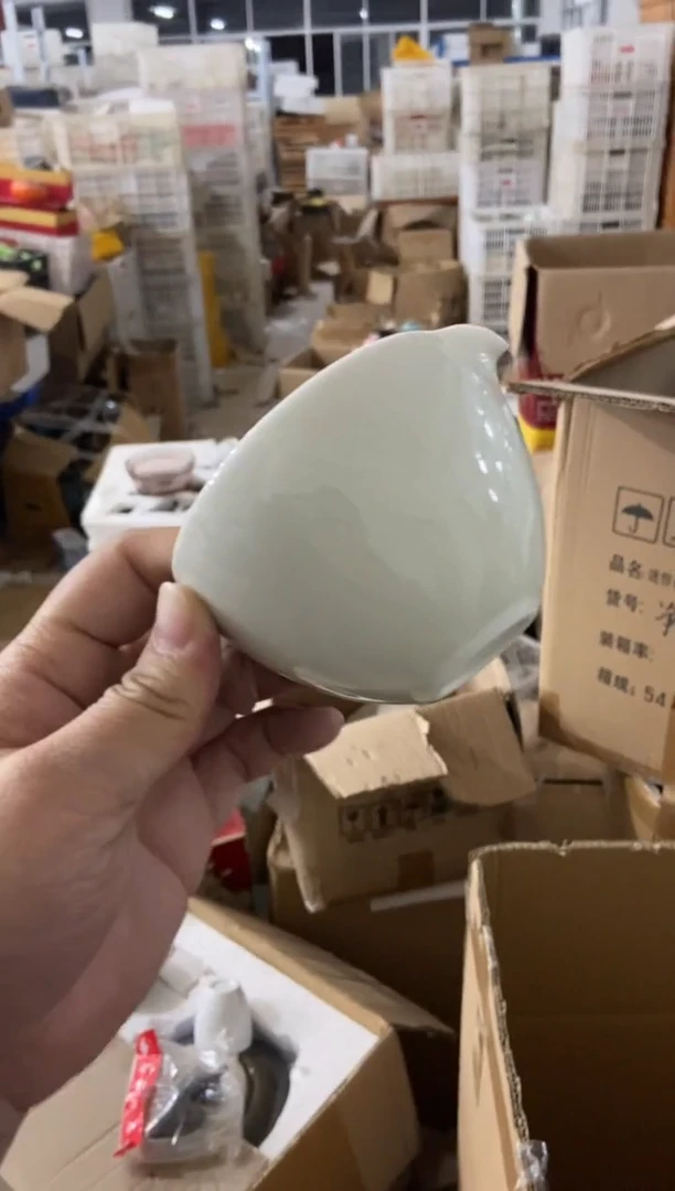 杯无运费险有瑕疵的摄影的产品有使用过的痕迹有点脏介意勿拍