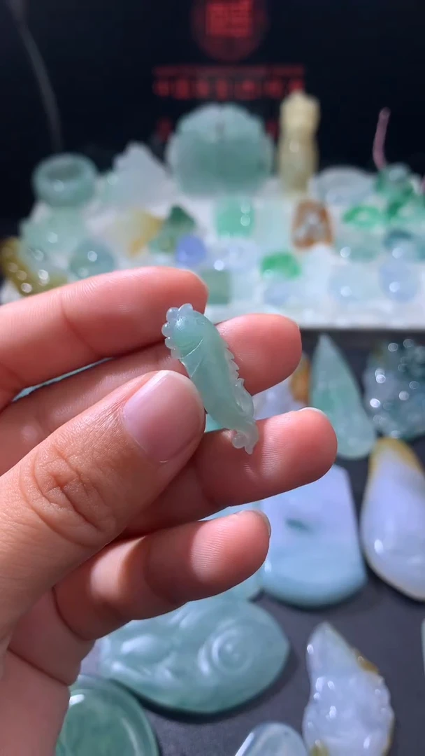 未镶嵌定制翡翠