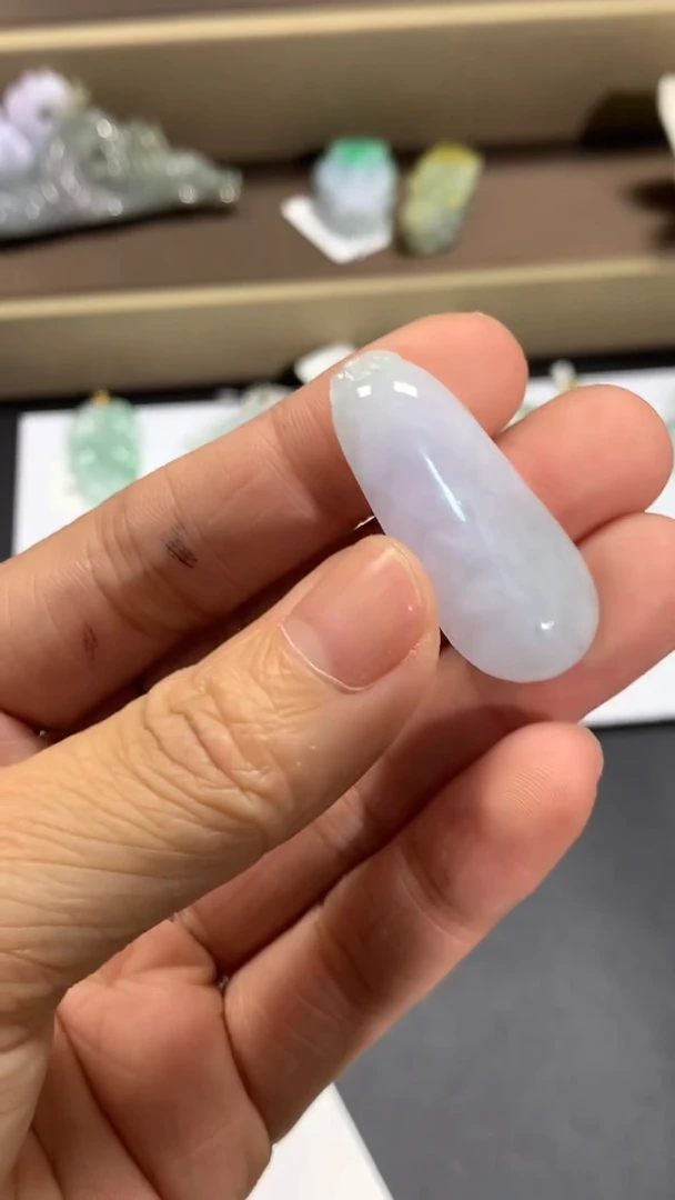 颈饰未镶嵌翡翠1