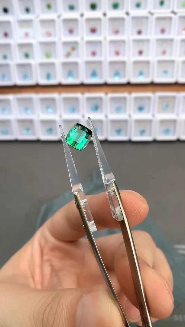 定制碧玺裸石未镶嵌2.9ct