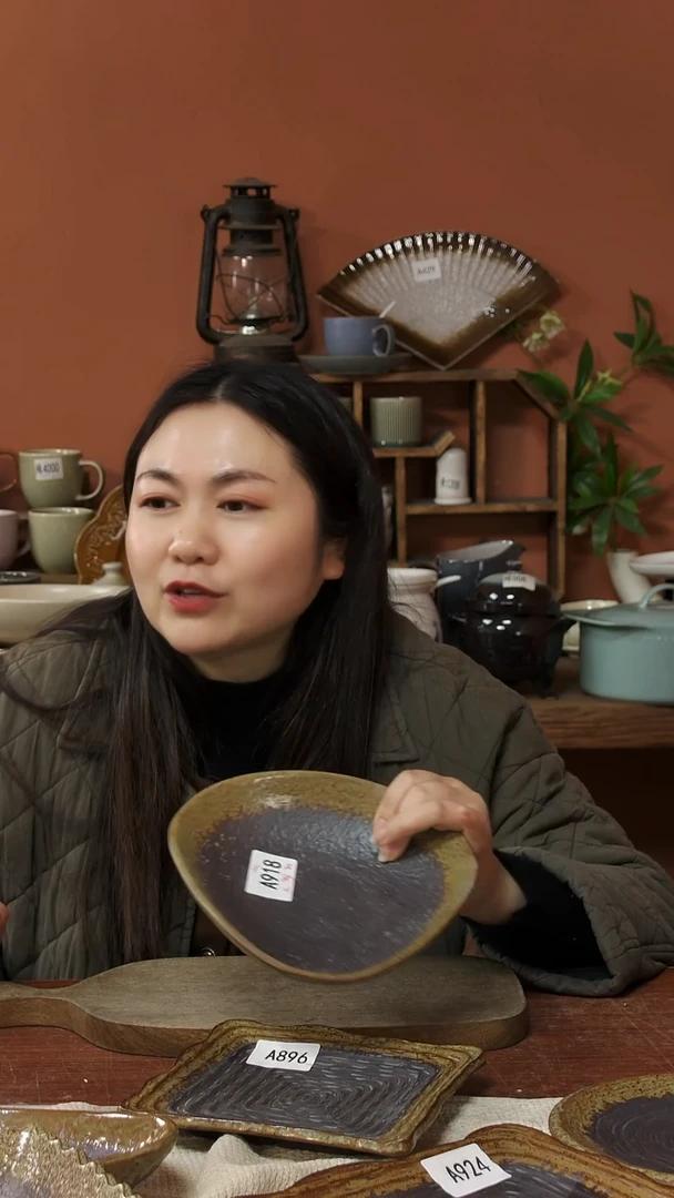 陶瓷??A918 一只三角碗复古粗陶金属釉20*5.5微瑕