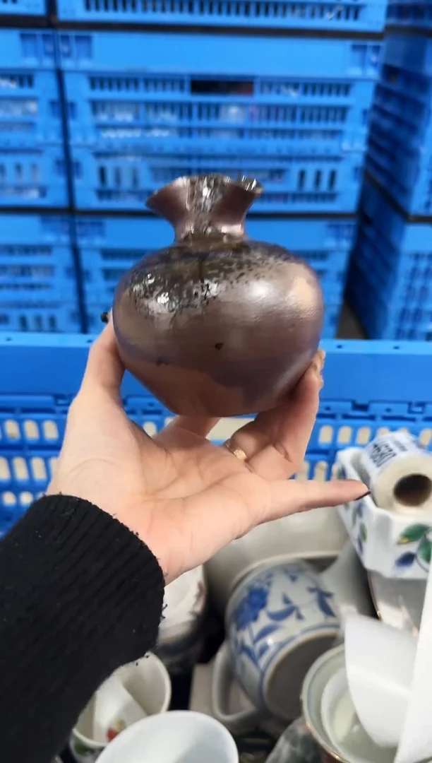 瓷片有***国         H673