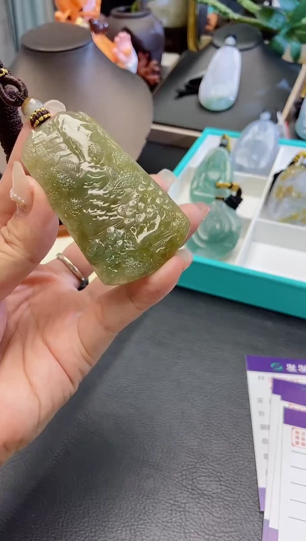 颈饰未镶嵌翡翠缅甸天然翡翠