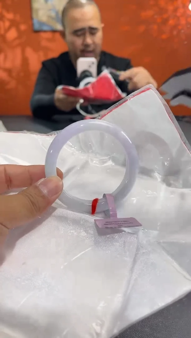 未镶嵌手镯翡翠54