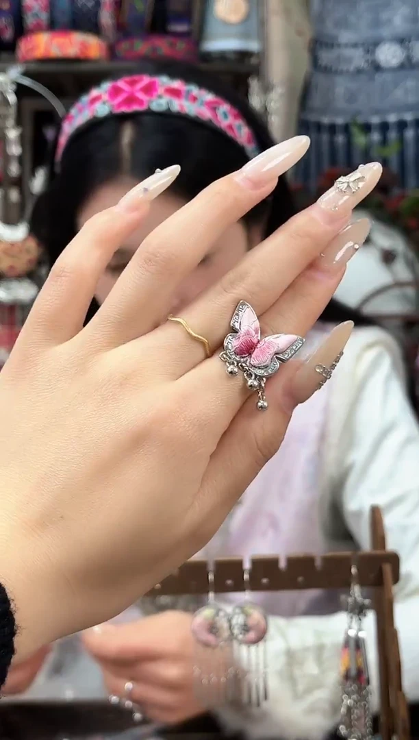 织绣民族风非遗老绣苗银饰品366