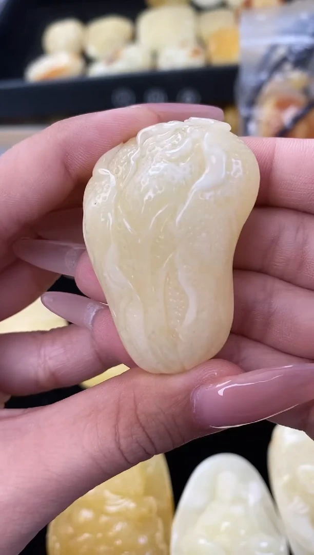 未镶嵌琥珀裸石天然琥珀蜜蜡