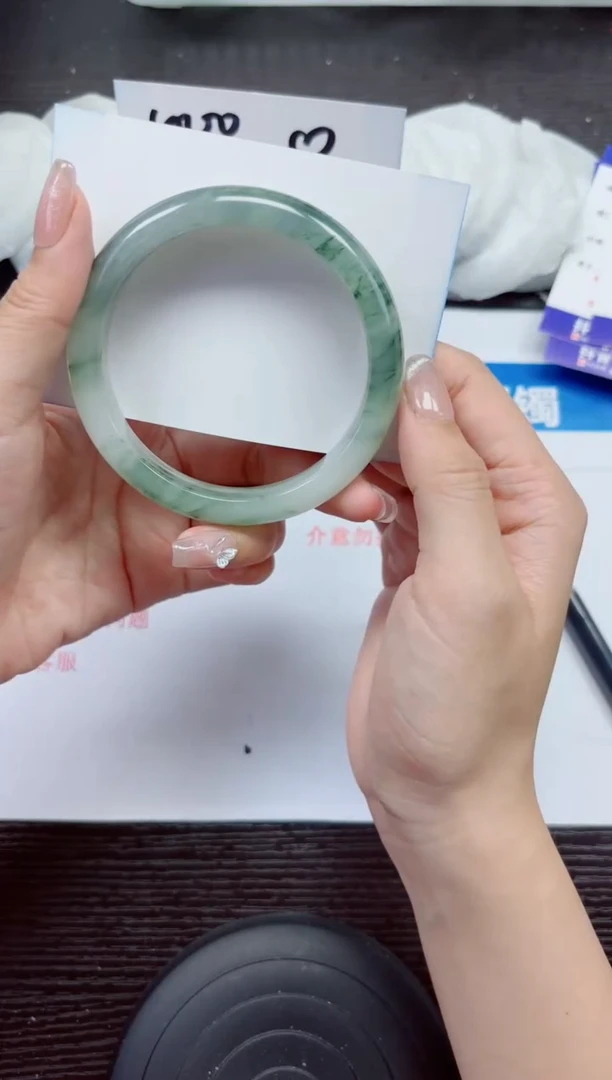 石英质玉手镯未镶嵌A54-64.65